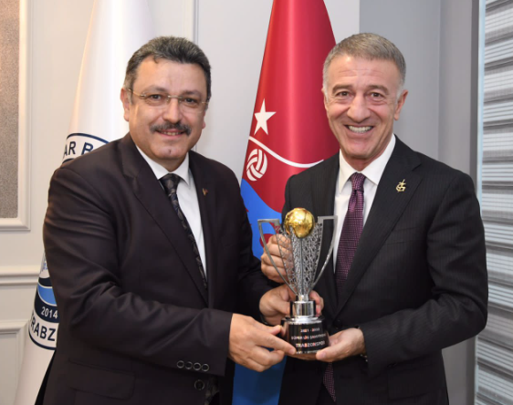 Trabzonspor Başkanı Ahmet Ağaoğlu'ndan, Başkan Ahmet Metin Genç'e ziyaret! - 61saat - TRABZON HABER SAYFASI